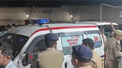 UP News: हापुड़ में सड़क पर पसरा मातम, बच्चों संग पांच लोगों की मौके पर ही मौत, पुलिस जांच में जुटी