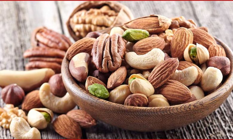 Best Time To Eat Dry Fruits: ड्राई फ्रूट्स का सही समय और फायदे, डॉक्टर ने खोली सेहत की ये गुप्त टिप्स