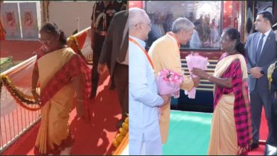UP News: राष्ट्रपति द्रौपदी मुर्मू का विशेष ट्रेन से वृंदावन आगमन, ठाकुर बांके बिहारी मंदिर में भक्तों ने किया दर्शन
