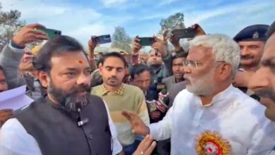 Political News: महाबा में सत्ता के भीतर टकराव, मंत्री का काफिला रोका, जल जीवन मिशन पर बड़ा खुलासा