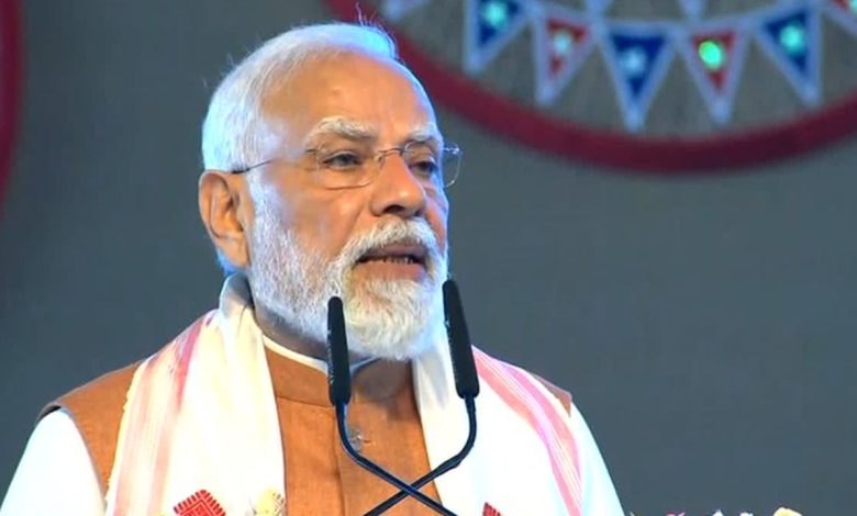 PM Modi ने असम में 6957 करोड़ का काजीरंगा एलिवेटेड कॉरिडोर का शिलान्यास किया