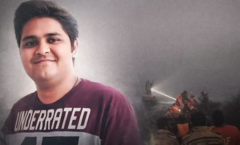 UP News: नोएडा में डूबे इंजीनियर का वायरल हुआ वीडियो, मोबाइल की टॉर्च में छुपा सच
