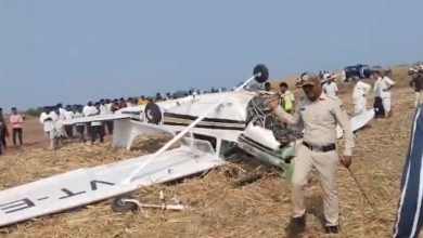 Aircraft Crash: कर्नाटक के मंगलोर गांव में प्राइवेट विमान दुर्घटना, दो पायलट गंभीर हालत में